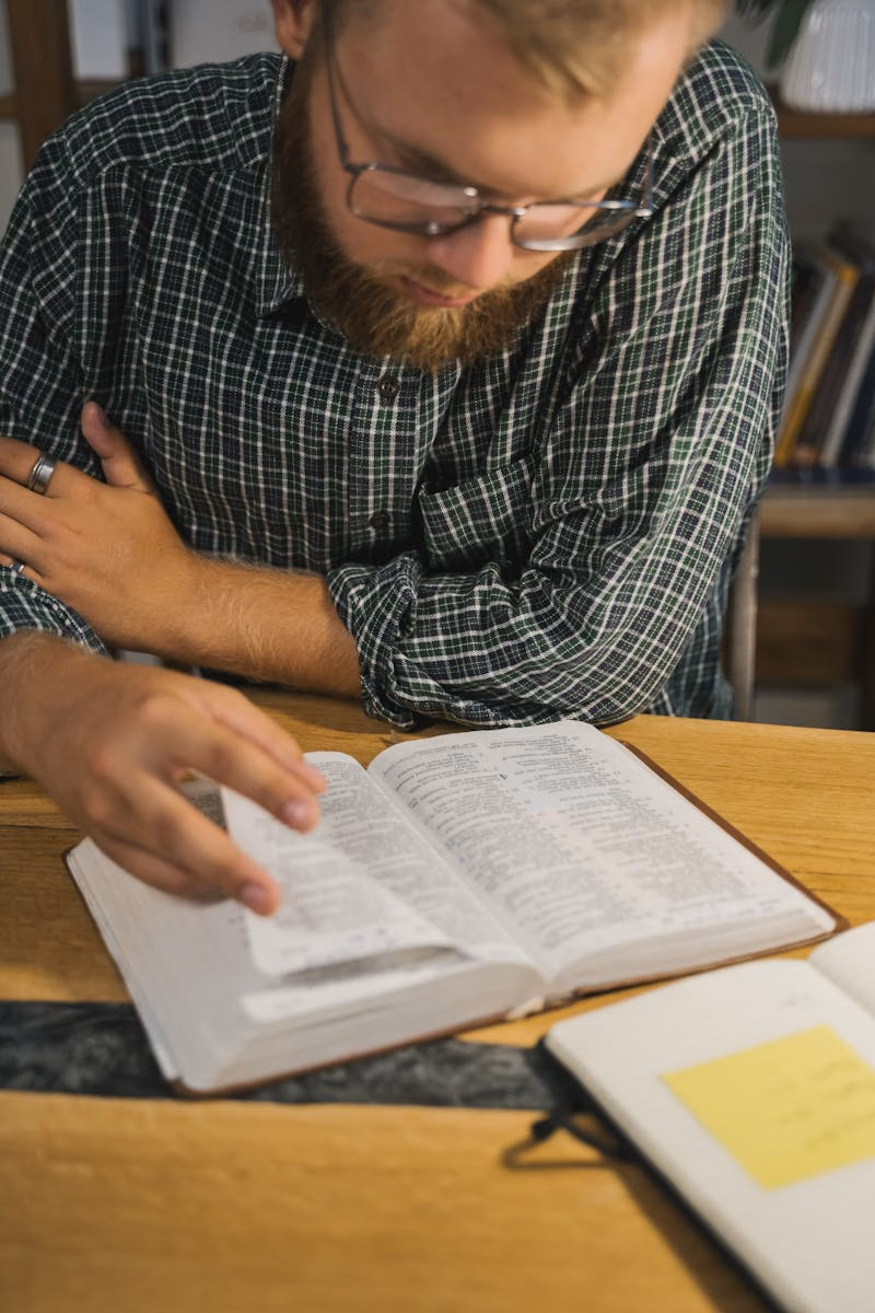 Read more about the article HOW TO INTERPRET THE BIBLE SO AS TO FIND ITS TRUE MEANING